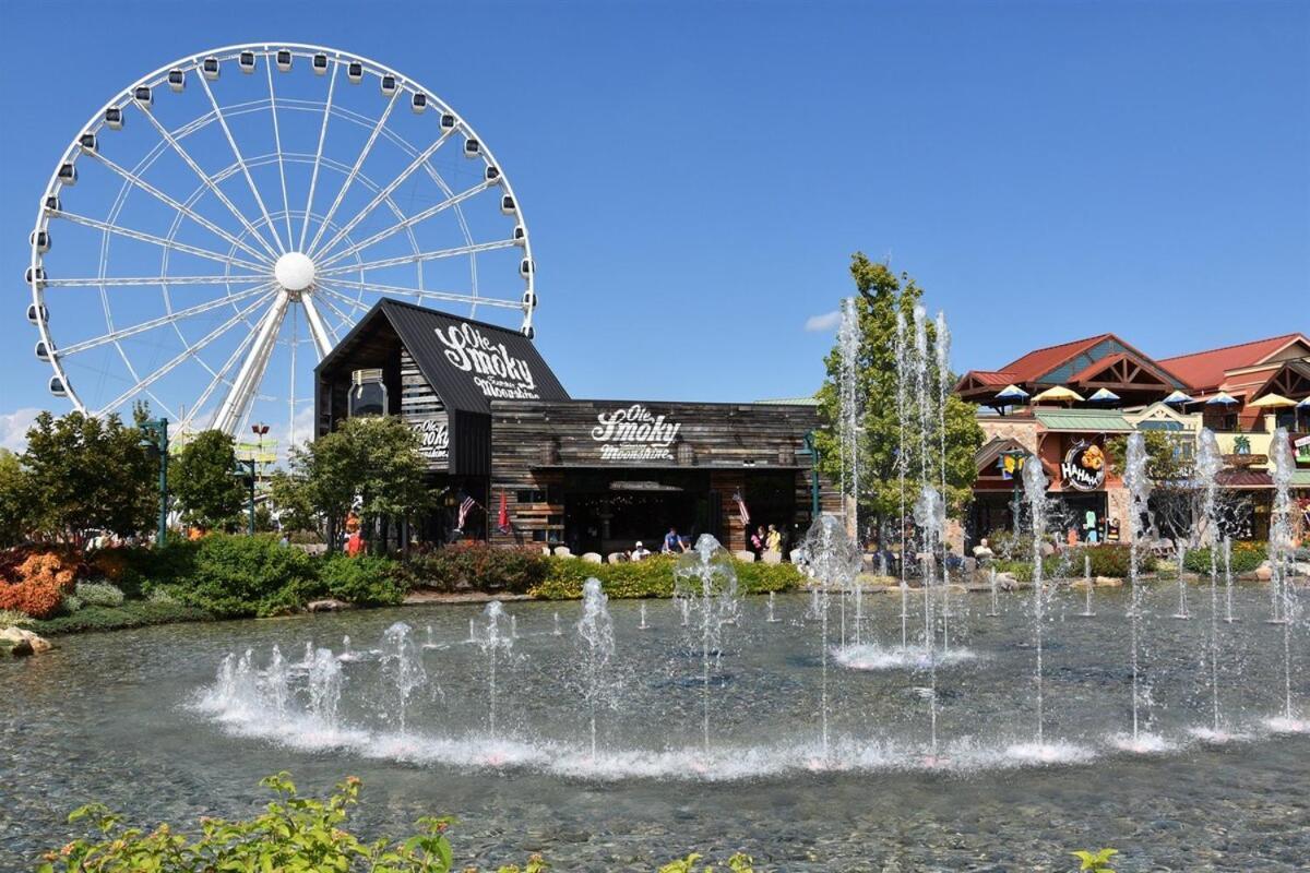 Blue Sky Mountain Villa Pigeon Forge Exterior photo